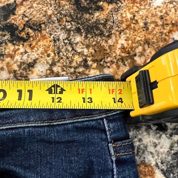 Vervet Blue Step Kick Raw Hem Flare Cropped Jeans - SIZE 27 - Picture 9 of 12